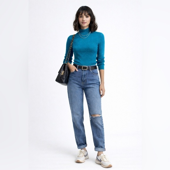 Nordstrom Sweaters - Nordstrom 100% Silk Teal Ribbed Knit Top